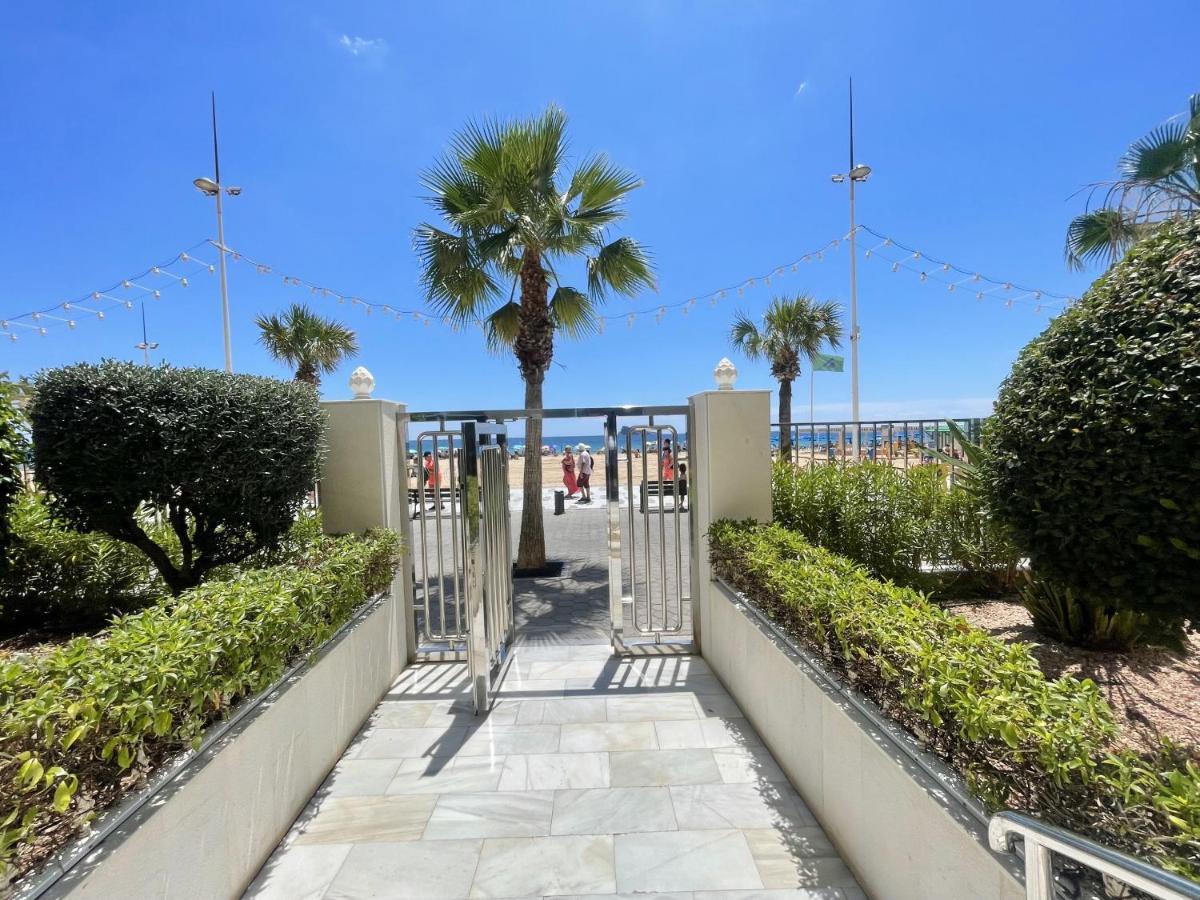Tor Maraya Seafront Levante Views 베니돔 외부 사진